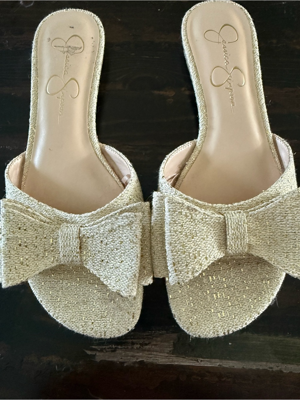 Jessica Simpson gold sparkle bow slip on flat sandals 8